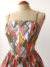 Cargar imagen en el visor de la galería, 1950s 1960s - Gorgeous Spaghetti Straps Cotton Dress - W26 (66cm)
