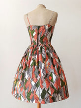 Cargar imagen en el visor de la galería, 1950s 1960s - Gorgeous Spaghetti Straps Cotton Dress - W26 (66cm)
