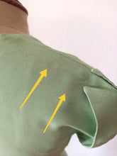 Cargar imagen en el visor de la galería, 1940s - Delightful Apple Green Embroidery Bolero Dress - W24.5 (62cm)
