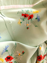 Cargar imagen en el visor de la galería, 1940s - Delightful Apple Green Embroidery Bolero Dress - W24.5 (62cm)
