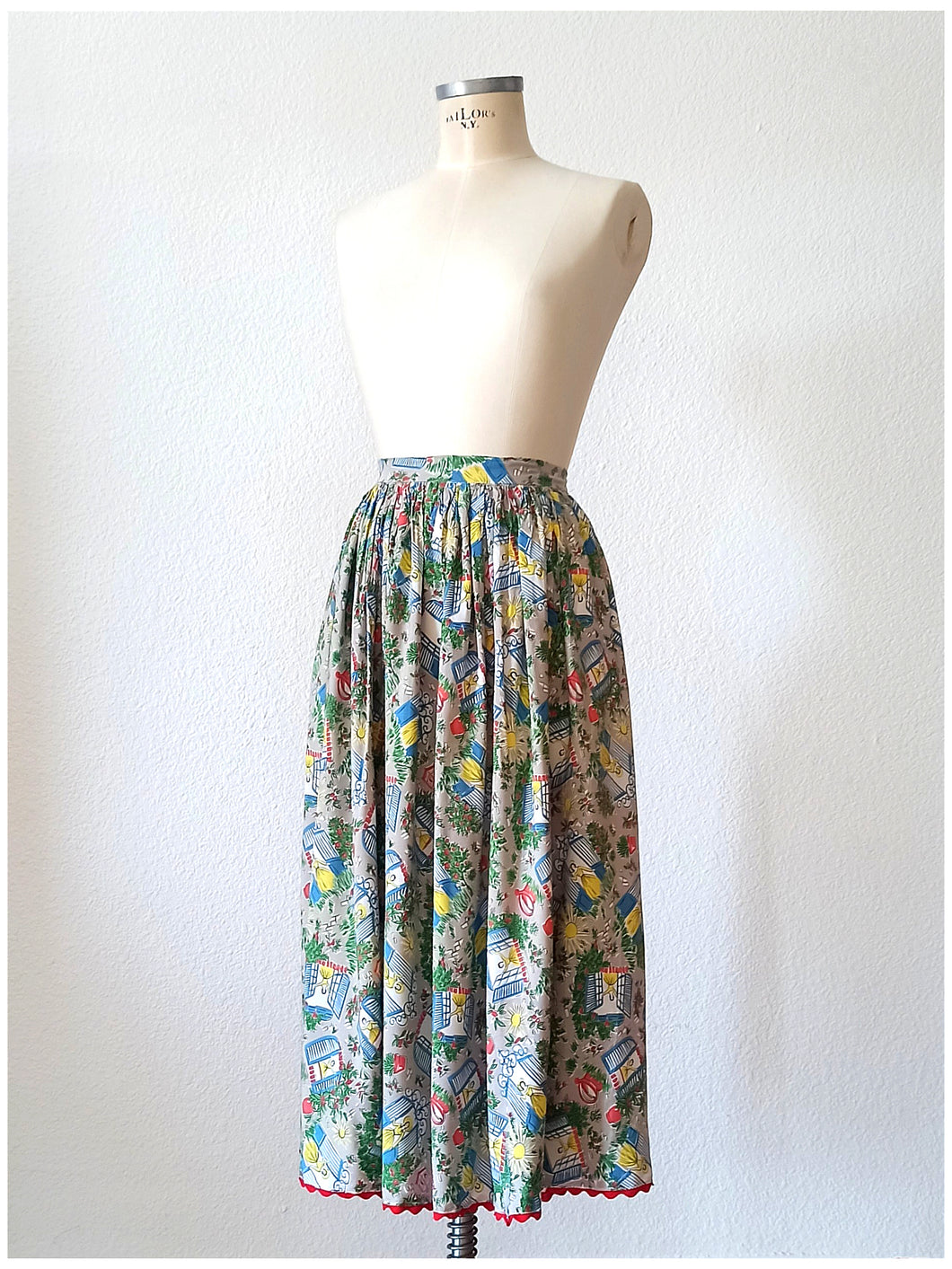 1940s - Adorable Novelty Print Rayon Skirt - W33 (88cm)