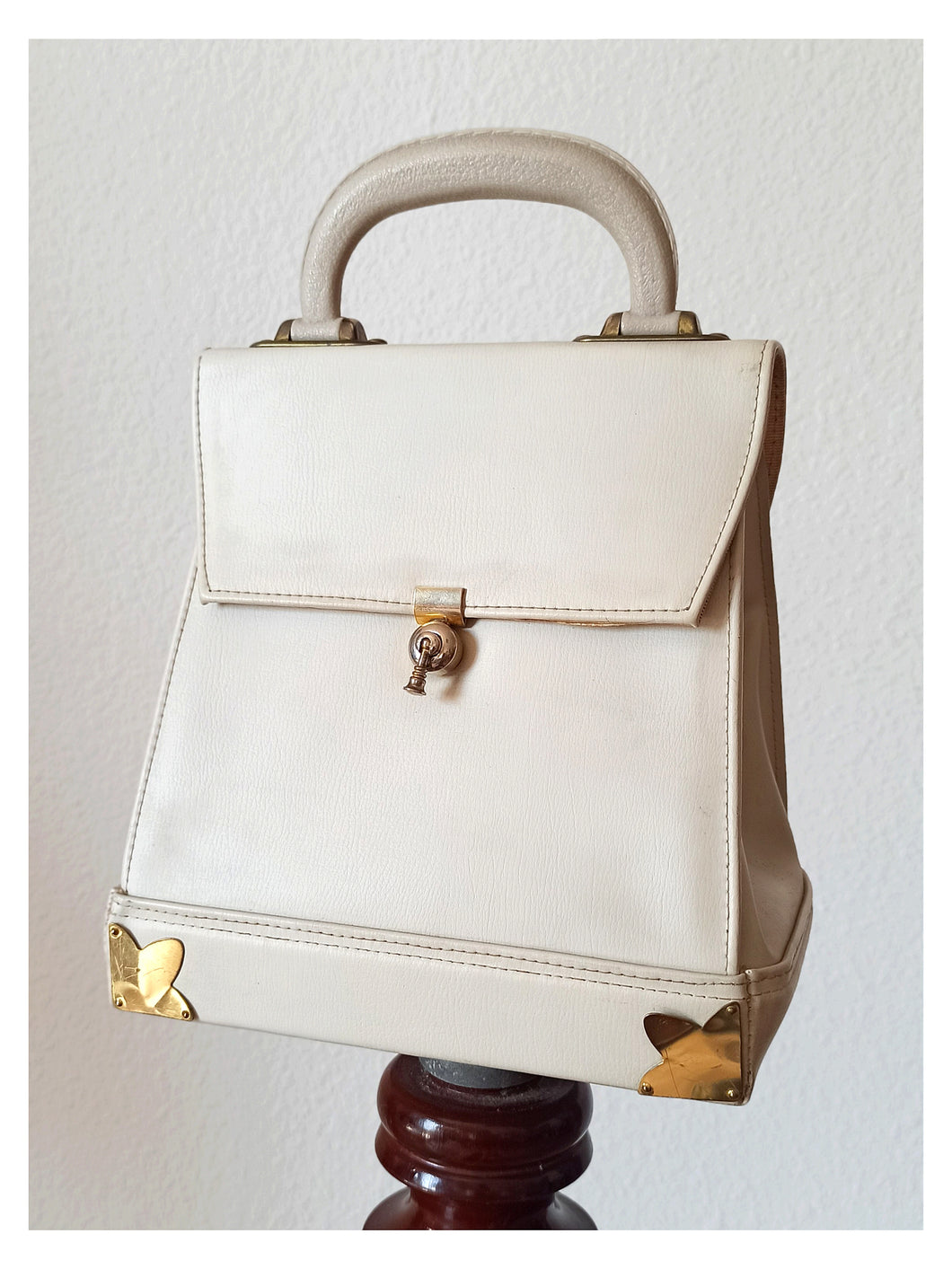 1950s 1960s - Gorgeous Shape Handbag
