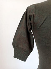 Load image into Gallery viewer, 1930s 1940s - BASSOLS - Deadstock Khaki Green Henley Cotton Shirt - One Size
