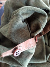 Load image into Gallery viewer, 1930s 1940s - BASSOLS - Deadstock Khaki Green Henley Cotton Shirt - One Size
