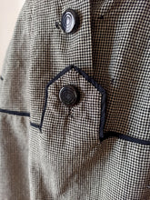 Cargar imagen en el visor de la galería, 1950s - Exquisite Houndstooth Soft Wool Dress - W24.5 (62cm)
