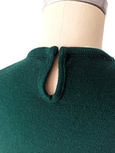 Cargar imagen en el visor de la galería, 1960s - DEADSTOCK - VICENTE, Spain - Forest Green Knit Sweater - Sz 3
