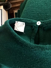 Cargar imagen en el visor de la galería, 1960s - DEADSTOCK - VICENTE, Spain - Forest Green Knit Sweater - Sz 3
