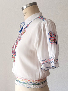 1940s 1950s - Exquisite Hungarian Embroidery Blouse - W28.5 (72cm)