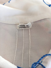 Load image into Gallery viewer, 1940s 1950s - Exquisite Hungarian Embroidery Blouse - W28.5 (72cm)
