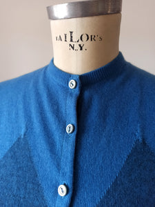 1950s - BALLANTYNE, Scotland - Precious Blue Argyle Cashmere Cardigan - Sz 38