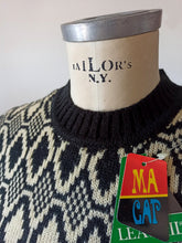 Charger l&#39;image dans la galerie, 1960s 1970s - DEADSTOCK - MACAP, Spain - Knit Sweater - Sz 48
