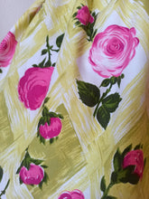 Charger l&#39;image dans la galerie, 1950s 1960s - Stunning Roseprint Cotton Dress - W27 (68cm)
