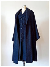 Cargar imagen en el visor de la galería, 1950s - POVEL&#39;S, Paris - Outstanding Couture Coat Dress - W31 (80cm)
