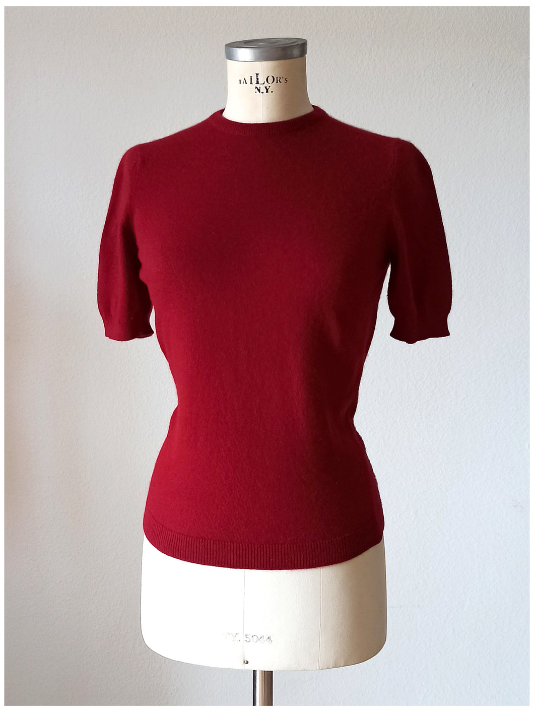 1950s - BALLANTYNE, Scotland - Burgundy Cashmere Jumper