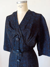 Cargar imagen en el visor de la galería, 1950s - POVEL&#39;S, Paris - Outstanding Couture Coat Dress - W31 (80cm)
