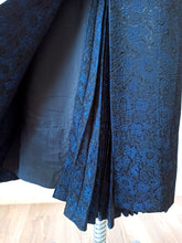 Cargar imagen en el visor de la galería, 1950s - POVEL&#39;S, Paris - Outstanding Couture Coat Dress - W31 (80cm)
