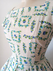 1950s 1960s - Adorable Roseprint Cotton Dress - W28.5 (72cm)