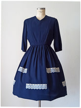 Load image into Gallery viewer, 1950s - Adorable Navy Blue Rayon Dress - W26 (66cm)
