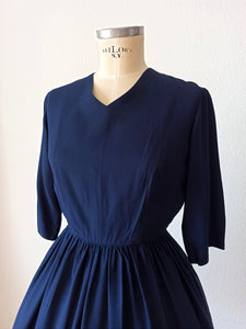 1950s - Adorable Navy Blue Rayon Dress - W26 (66cm)
