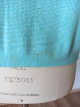 Charger l&#39;image dans la galerie, 1950s - CASALS &amp; COMAS - Deadstock Turquoise Cardigan - Sz 3
