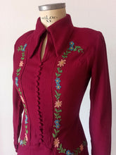 Load image into Gallery viewer, 1930s 1940s - Stunning Burgundy Embroidered Wool Dress - W27.5 (70cm)
