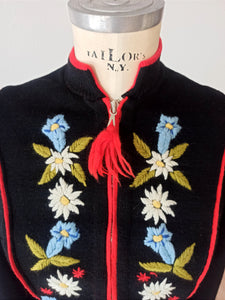 1940s - Gorgeous Black Embroidery Cardigan