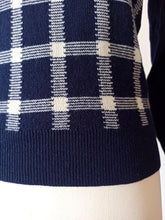 Load image into Gallery viewer, 1950s 1960s - BALLANTYNE, Scotland - Gorgeous Cashmere Sweater - Sz 38
