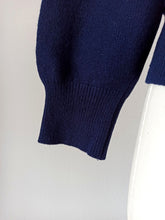 Load image into Gallery viewer, 1950s 1960s - BALLANTYNE, Scotland - Gorgeous Cashmere Sweater - Sz 38

