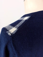 Load image into Gallery viewer, 1950s 1960s - BALLANTYNE, Scotland - Gorgeous Cashmere Sweater - Sz 38
