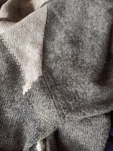 Load image into Gallery viewer, 1950s 1960s - BALLANTYNE, Scotland - Iconic Intarsia Cashmere Sweater - Sz 38
