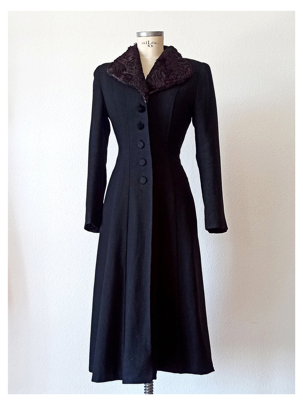 1940s - Superb Black Wool Faux Fur Collar Long Coat - W30 (76cm)