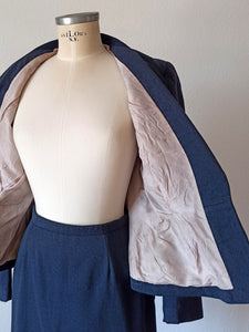 1940s - PARIS - New Look Stone Blue Wool Ensemble - W28/27 (70/68cm)