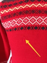 Load image into Gallery viewer, 1940s 1950s - FASHION HILL, USA - Wool Men&#39;s Sweater - Sz Small
