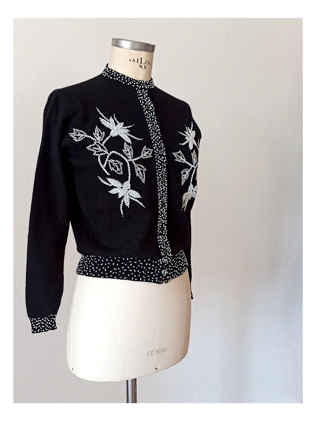 1950s - JINCHI - Stunning Black Beaded Wool Cardigan - Sz 36