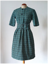 Charger l&#39;image dans la galerie, 1950s 1960s - Gorgeous Houndstooth Wool Dress - W24.5 (62cm)
