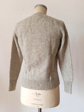Load image into Gallery viewer, 1960s - MACAP, Spain - Deadstock Shetland Wool Sweater - Sz 5
