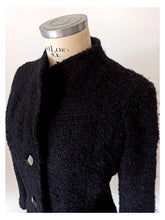 Cargar imagen en el visor de la galería, 1940s - PEREL, Paris - Stunning Black Ruffled Wool Coat
