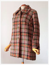 Charger l&#39;image dans la galerie, 1950s - Precious Autumnal Colors Wool Coat
