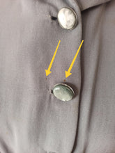 Laden Sie das Bild in den Galerie-Viewer, RESERVED DO NOT PURCHASE - 1940s - Exquisite Dark Grey Gab Wool Dress - W29 (74cm)
