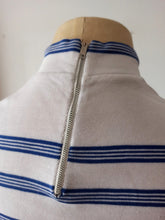 Cargar imagen en el visor de la galería, 1940s 1950s - Deadstock Zipper Back Cotton Top
