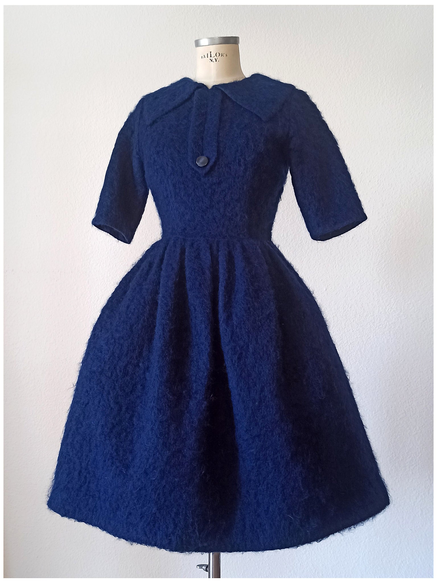 1950s 1960s - Fabulous Plush Blue Dress - W26 (66cm) Der Fuchs Vintage 1950s 1960s - Fabulous Plush Blue Dress - W26 (66cm) Der Fuchs Vintage