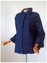 Charger l'image dans la galerie, 1930s 1940s - Fabulous Bell Sleeves Wool Cape Coat
