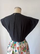 Charger l'image dans la galerie, 1940s - Spectacular Books Novelty Print Dress - W27 (68cm)
