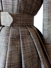 Load image into Gallery viewer, 1950s 1960s - Adorable Grey Wool Dress - W27 (68cm)
