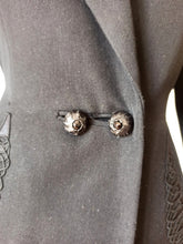 Charger l'image dans la galerie, 1940s - Exquisite New Look Black Wool Suit
