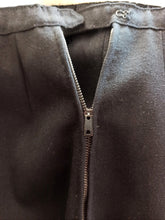 Charger l'image dans la galerie, 1940s - Exquisite New Look Black Wool Suit
