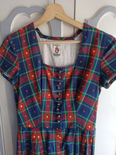 Laden Sie das Bild in den Galerie-Viewer, 1940s 1950s - Joblot x 4 Dresses
