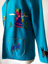Cargar imagen en el visor de la galería, 1940s 1950s - Gorgeous Blue Embroidered Mexican Souvenir Jacket
