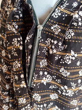 Load image into Gallery viewer, 1950s - KAY WINDSOR, USA - Adorable Floral Cotton Dress - W27 (68cm)
