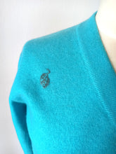 Cargar imagen en el visor de la galería, 1950s - BALLANTYNE, Scotland - Precious Cashmere Cardigan
